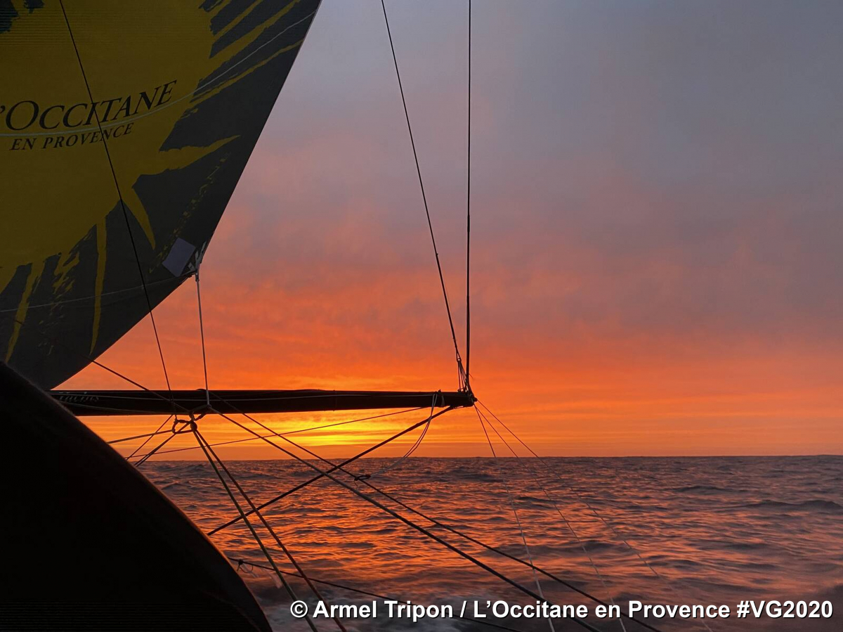 radionautasok's tweet photo. #ArmelTripon desde el #LOccitane
#vg2020 #VendeeGlobe2020 #imoca60 #imoca #sailing #sailor #solo #ocean
https://t.co/BPrEBzb5R1 https://t.co/H8IAi0a3ES