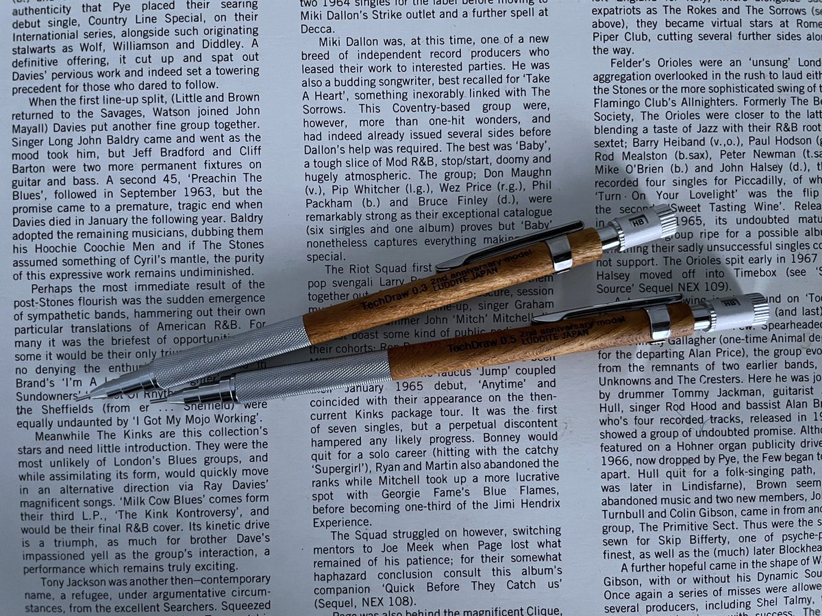 新商品情報】 2周年記念アイテムとしてTechDrawの木軸(欅)バージョンを