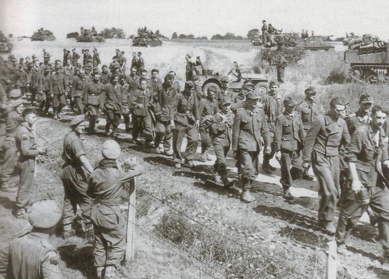 Furthermore I have enjoyed Neitzel's previous work.So to the damned point.It starts getting a bit iffy when Sönke explicitly suggests Falaise as a failed counter-attack, but in all seriousness on what basis?Falaise was the result of the Allies harnessing... /5