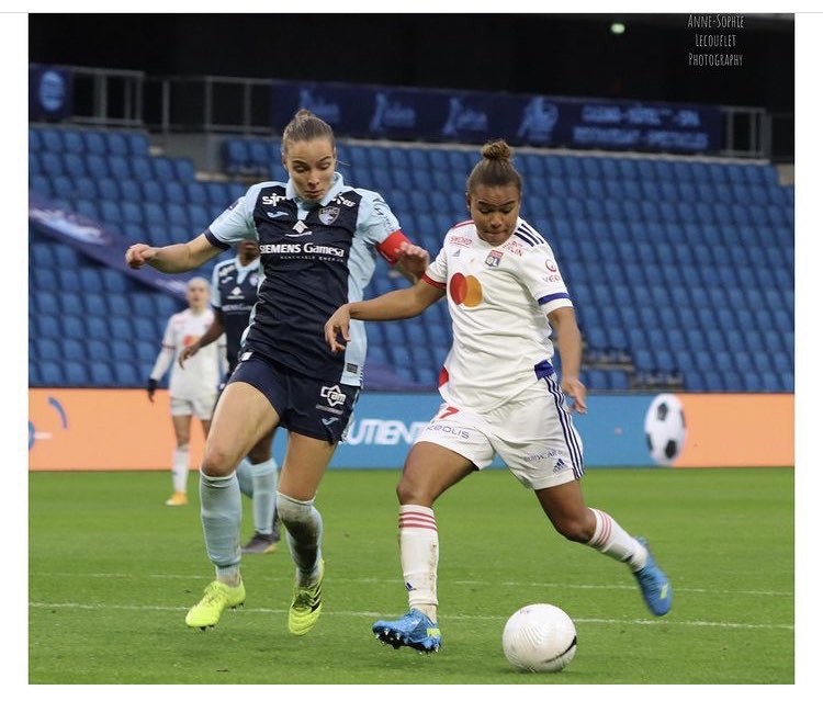 eken5's tweet image. Some players need time to get into a new team, that is normal. Then it’s Anna Björk Kristjansdottir who play with the captens armband against Lyon only a couple of months after her arrival to Le Havre. Icelandic players mentality 🤛🏼🤩🏆