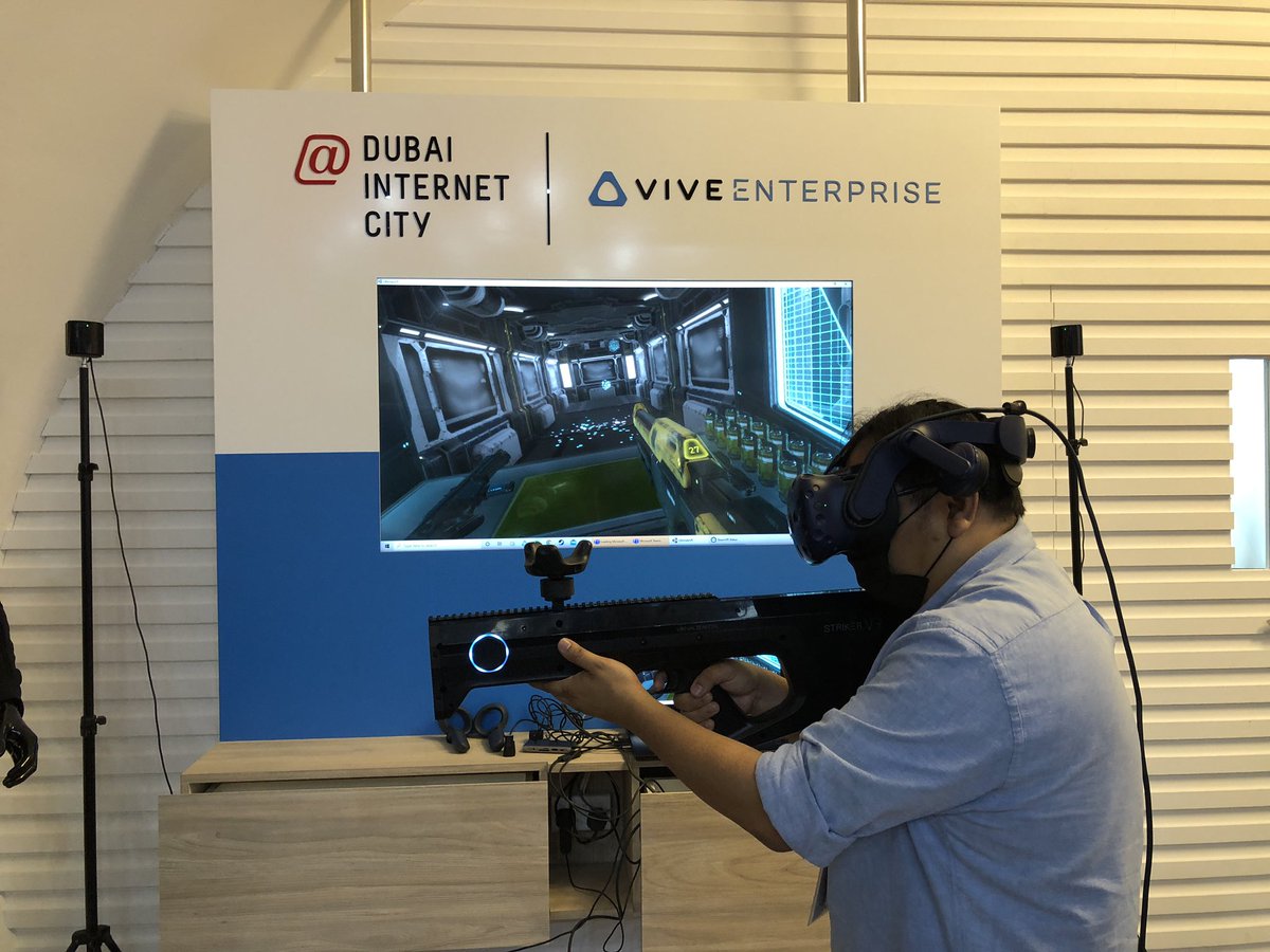 Absolute Geeks tweet media