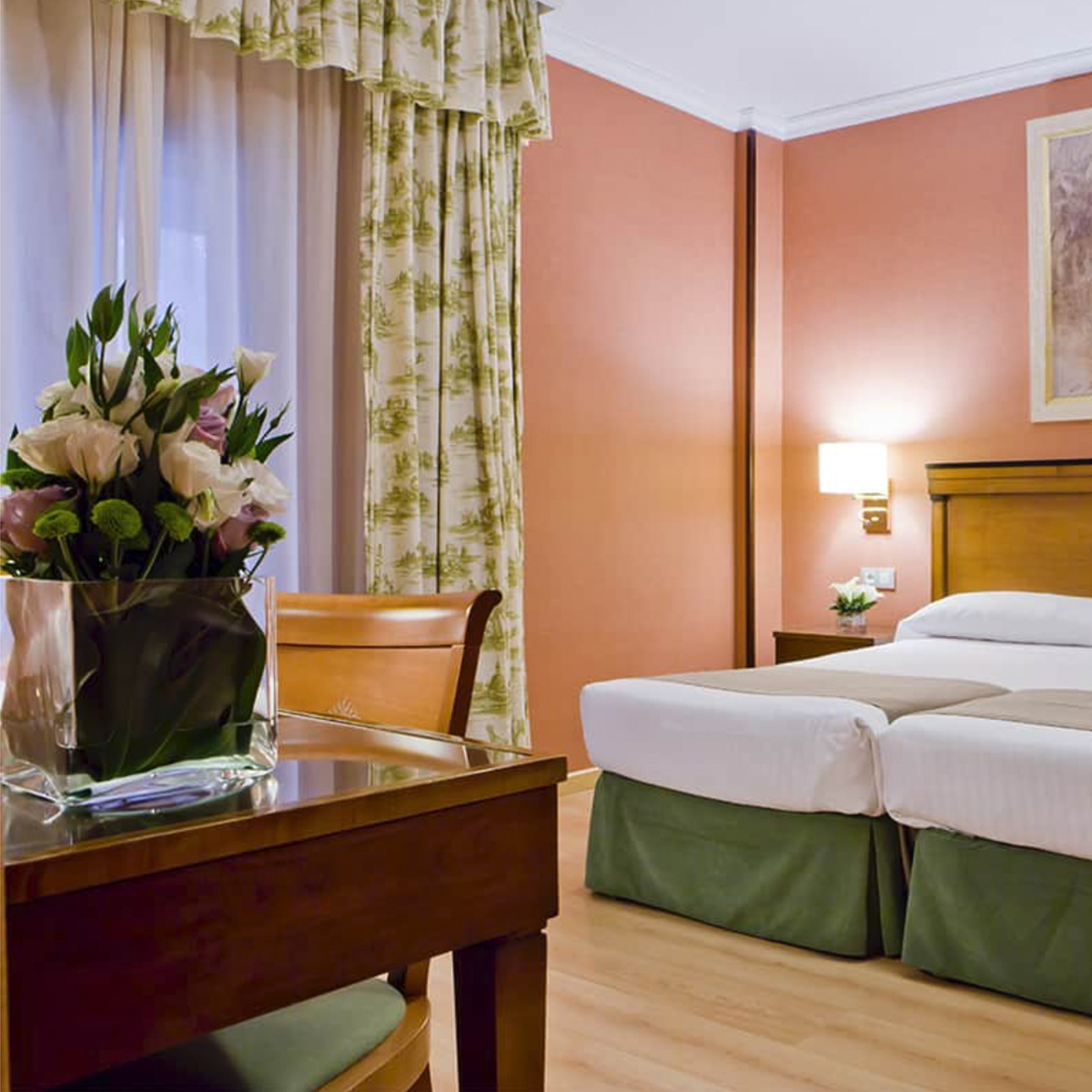 hotelbecquer tweet media