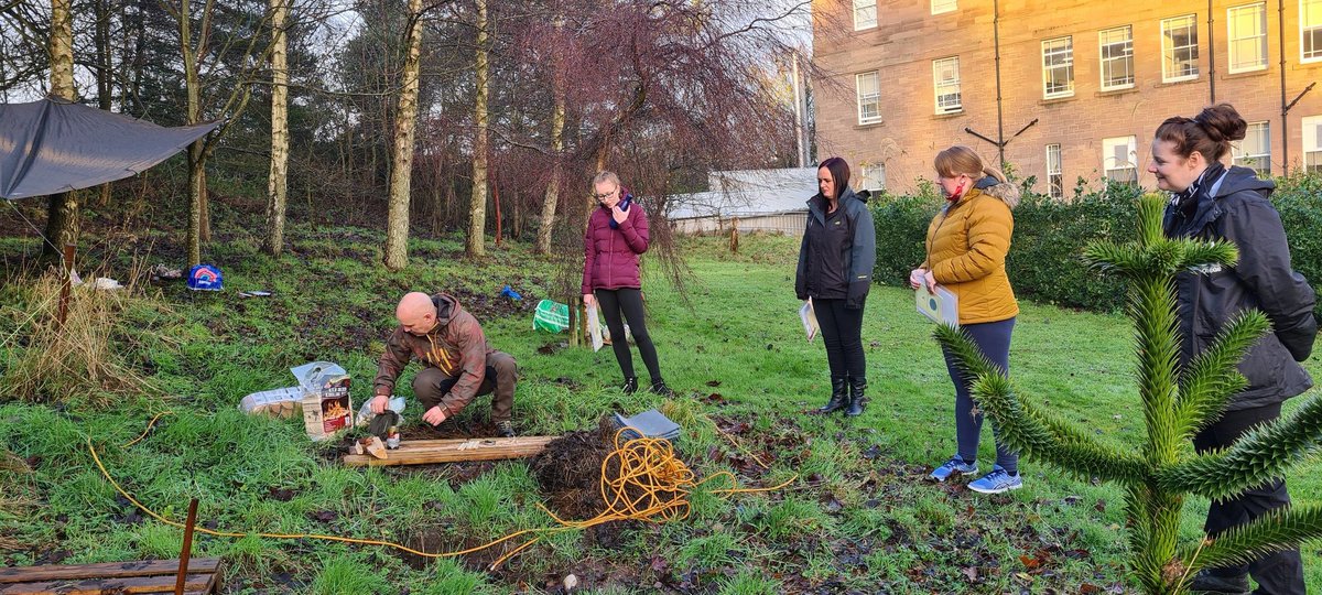 DeborahThom5's tweet image. #HNCChildhoodPractice  Outdoor play with @DAEngageMe. Fire building 🔥 with @Stevehaden nature crafts, nature walk,🌲 @angusalive Building their toolkit for practice. @ELCScotGov #moresuccessfulstudents #LEtsgetoutside @CYPTeam1 @dundee_angus