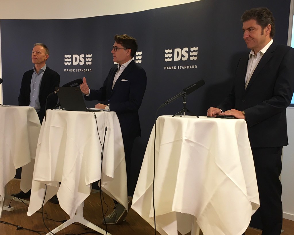 Med en guide til Smart Cities, tror jeg på, vi kan komme et stykke videre med at få implementeret flere teknologier i vores byer. På den måde får vi gjort alt fra affaldshåndtering til trafikken mere intelligent. Den digitale og grønne omstilling går hånd i hånd. #digidk #dkpol