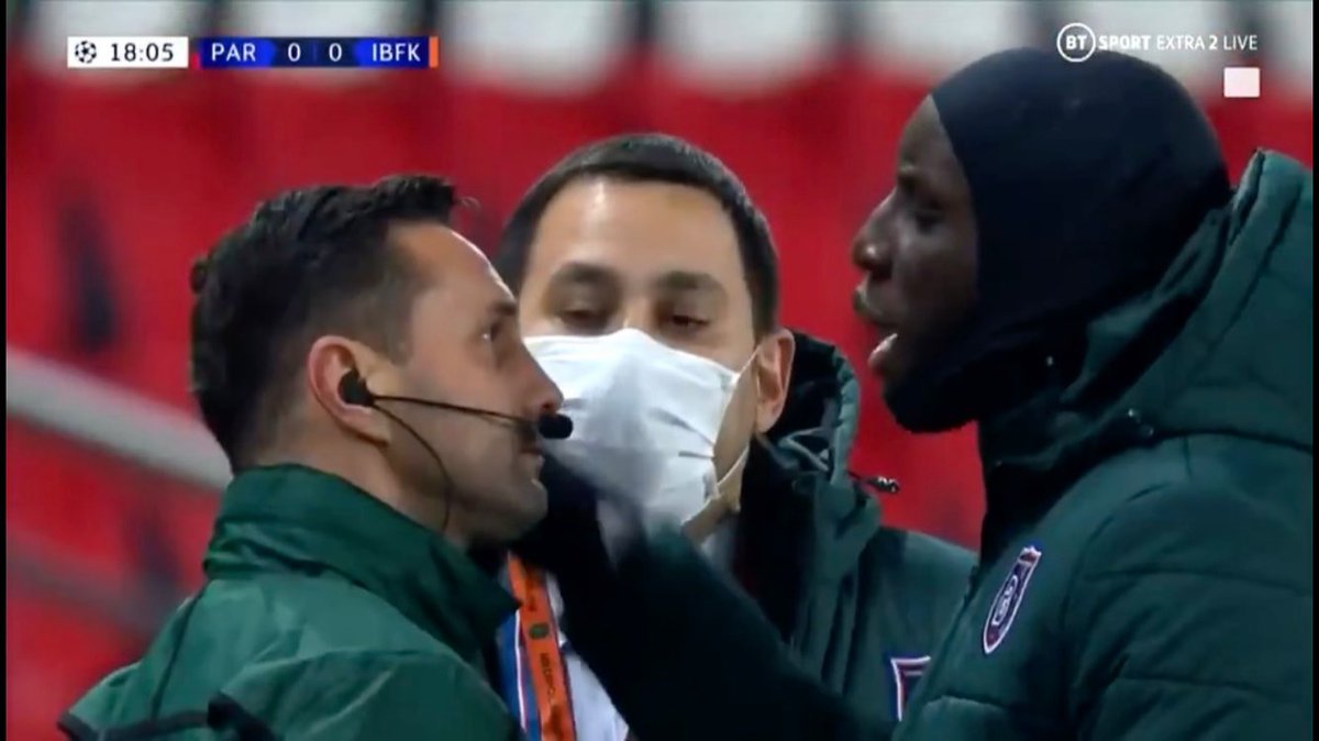 Quanto succede negli stadi è il riflesso delle nostre società. Quante volte il linguaggio razzializzante viene usato per stigmatizzare? Quante volte sentiamo dire scrittrice "nera"? Cantante "nera"?  Sindacalista "nero"? Giornalista "nera"? Contro razzismi e razzializzazione.