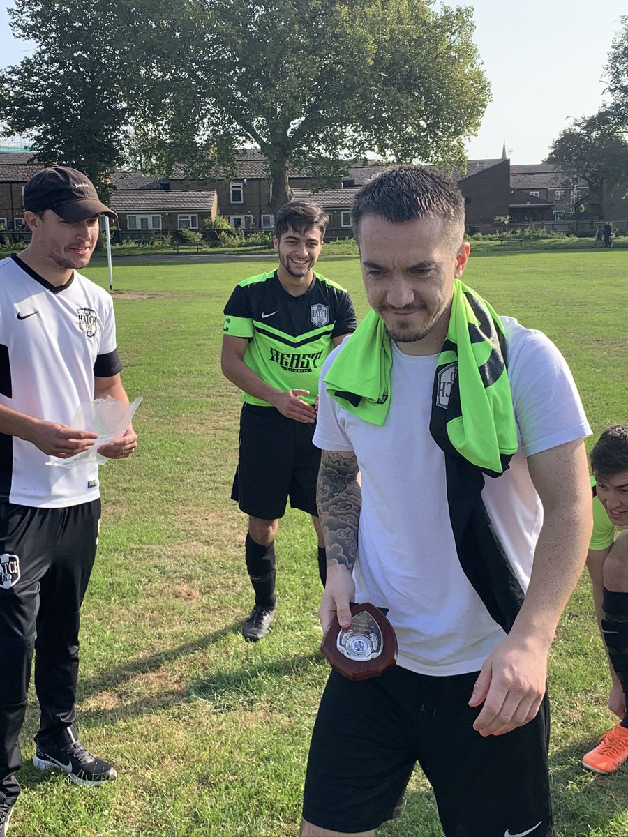 Back in September we were able to celebrate the first #hatchet to reach 100 caps. A true legend, leader, multiple Golden Boot winner and all round top bloke, well done Weeman. A fantastic achievement 👊🪓#100caps #centurion #afchatchend #grassrootsfootball #sundayleaguefootball