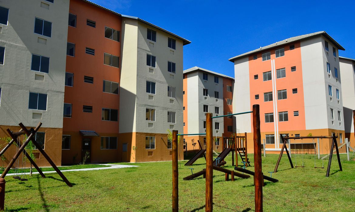 Senoticias's tweet image. Senado aprova MP que cria programa habitacional Casa Verde e Amarela

Para ler a matéria, acesse: senoticias.com.br/se/senado-apro…

#SenadoFederal
#CasaVerdeeAmarela
#ProgramaHabitacional
#SeNotícias
#NotíciasDeSergipe
#10AnosSeNotícias
#MídiaDigital

Foto: Tomaz Silza/Agência Brasil