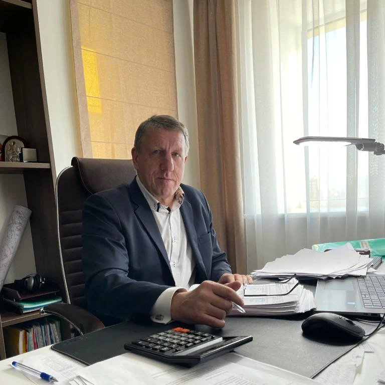 На обращение жителя Вичугского района о финансовой поддержке на лечение откликнулся и поддержал депутат Старовичугского город.поселения, председатель Совета депутатов Вичугского муниц.района Василий Галицков.
#ЕР37 #Вичугскийрайон