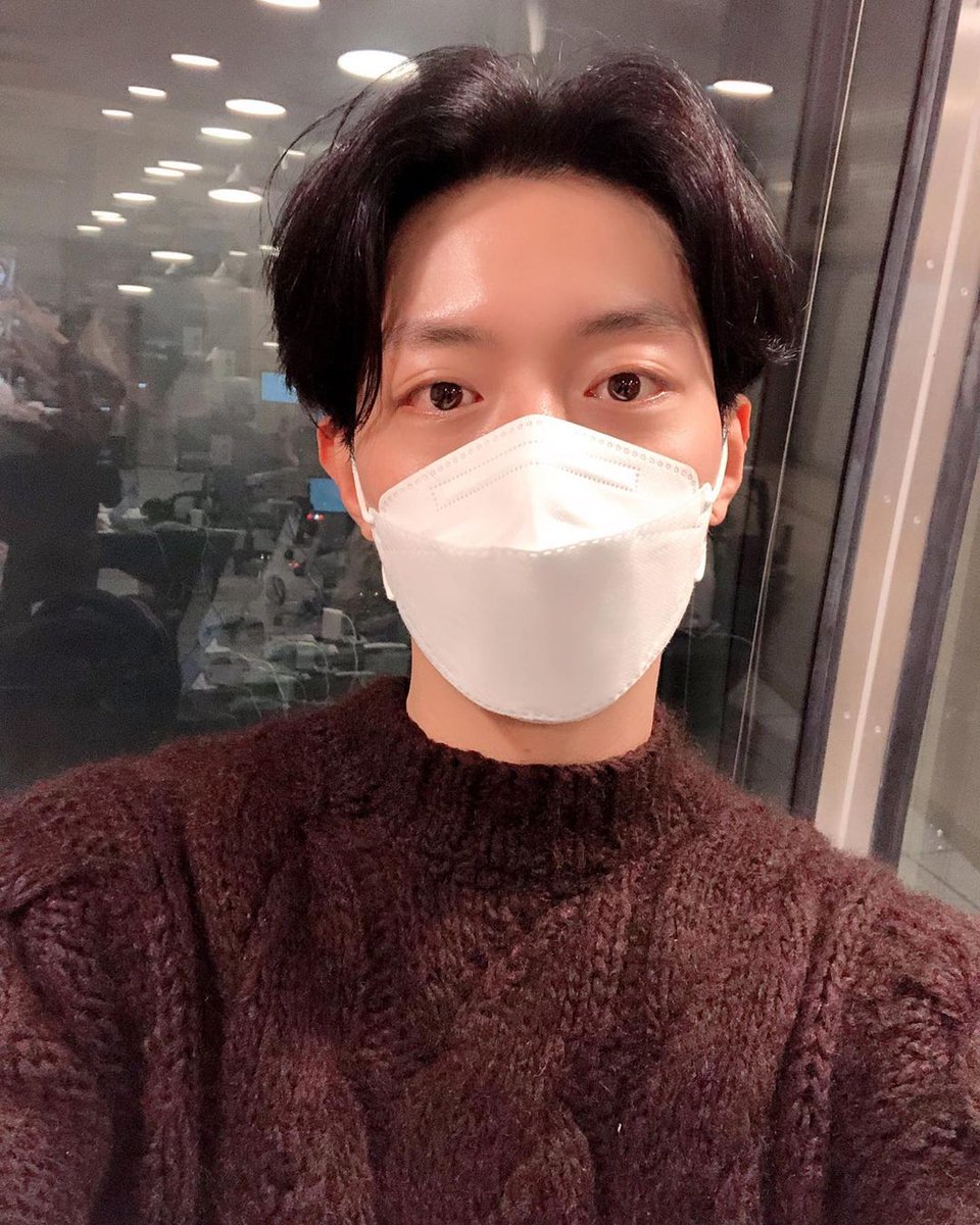 JungShin: SBS POWER FM 
 Park Sohyun’s Love Game
#LeeJungShin #JungShin #이정신
#CNBLUE <a href="/MentalShin/">이정신</a>
<a href="/official_CNBLUE/">CNBLUE</a> #RE_CODE #Then_Now_and_Forever 
cr:lovegame1077