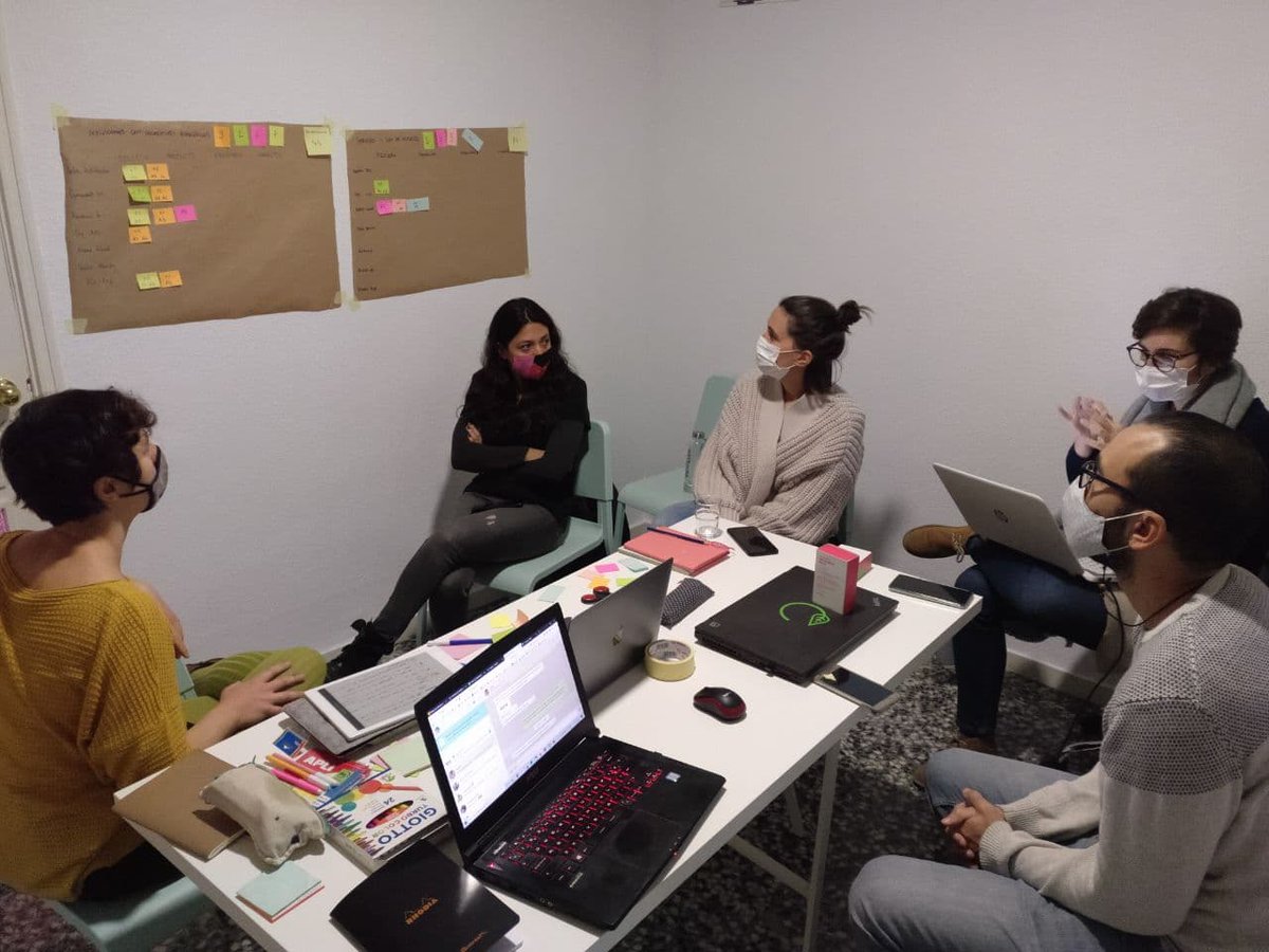 ‼️ 📄 Continuamos con la aplicación de la guía para la #evaluación de #LaboratoriosCiudadanos 

👩‍💻La semana pasada nos encontramos para avanzar en la definición del alcance de la evaluación que estamos realizando junto a <a href="/TBKmedialab/">Tabakalera Medialab</a> 

👉civimetro.org 

🙂📏