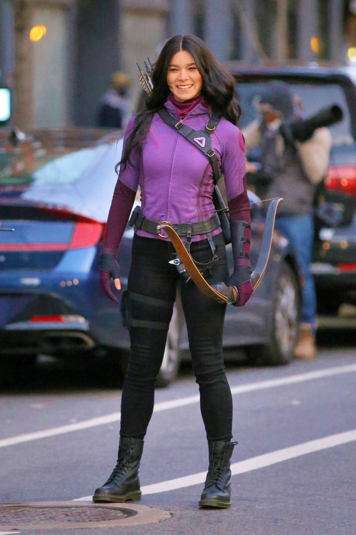 O Xrhsths Hailee Steinfeld News Sto Twitter Hailee Steinfeld As Kate Bishop On The Set Of Hawkeye On December 8 2020 In New York Https T Co R70e9hd0kb Twitter