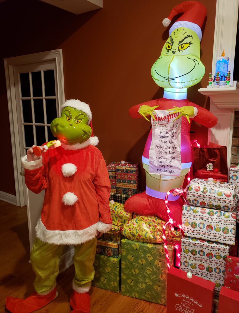 GHSSmartScholars (@ghssmart) on Twitter photo βDonβt Be a Grinchβ selfie challenge <a href="/GortonHS/">Gorton High School</a> Our 9th grader, Angelina Vega, showing us that the Grinch DOES have holiday spirit! @MrMoralesAP <a href="/RcollinsJudon/">RoseAnne Collins-Judon</a> <a href="/YonkersSchools/">Yonkers Public Schools</a> <a href="/quezada1229/">Dr. Edwin M. Quezada</a> <a href="/shaggura/">William Shaggura</a> <a href="/Gorton2024/">Gorton Class of 2024</a> π βDonβt Be a Grinchβ selfie challenge <a href="/GortonHS/">Gorton High School</a> Our 9th grader, Angelina Vega, showing us that the Grinch DOES have holiday spirit! @MrMoralesAP <a href="/RcollinsJudon/">RoseAnne Collins-Judon</a> <a href="/YonkersSchools/">Yonkers Public Schools</a> <a href="/quezada1229/">Dr. Edwin M. Quezada</a> <a href="/shaggura/">William Shaggura</a> <a href="/Gorton2024/">Gorton Class of 2024</a> π