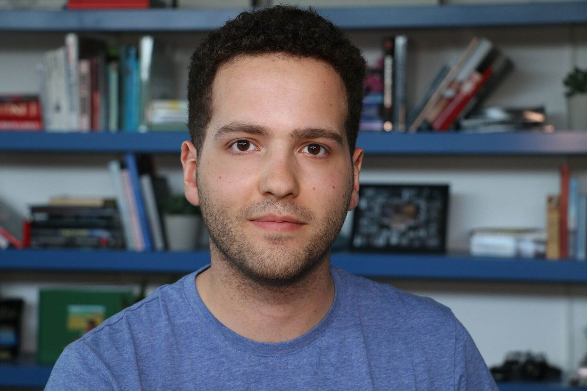 Day 9 is...ASH J WOODWARD - Video & Projection Designer  @ashjwoodward The Beauty Parade  @theCentre, Armadillo  @YardTheatre &  @CursedChildLDN two Palestinians go dogging   @royalcourt  http://ashjwoodward.com&nbsp; #25DaysOfDesigners