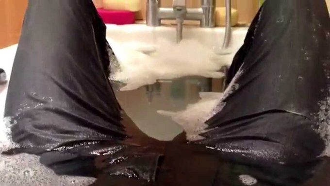 Number 4Shrink to fit Levis.Sitting in the bath in your jeans. Our Ma going spare at the deep blue tide mark.