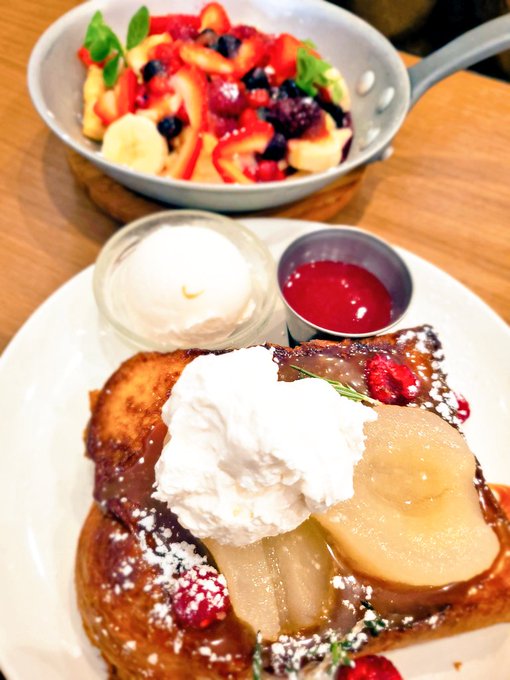 フレンチトースト食べて欲しかったコスメ買って焼き肉行って今からキメツみる💐最高の1日!生きるって素晴らしい……💐 