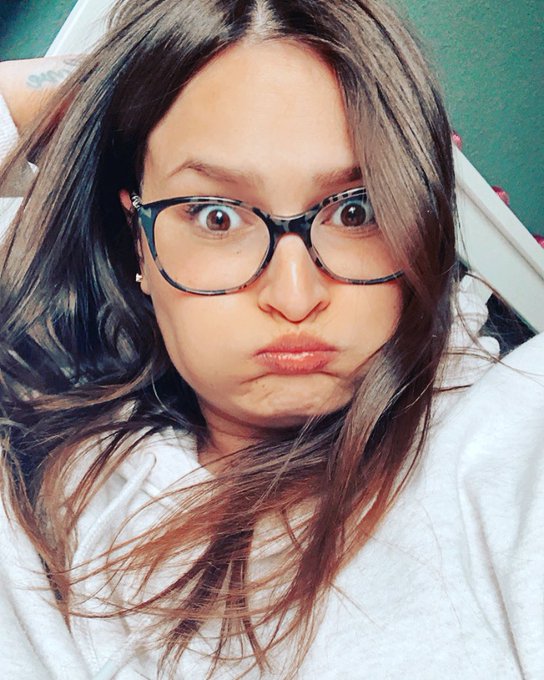 Boring 🥸 naja dann gehe ich halt wieder zur Fahrschule 😜 .  #f&uuml;hrerschein #happy #holly #endlich #losgehts<a href="/tag/smile"class="tags"><span>#smile</span></a><a href="/tag/happy"class="tags"><span>#happy</span></a><a href="/tag/glasses"class="tags"><span>#glasses</span></a><a href="/tag/holly"class="tags"><span>#holly</span></a><a href="/tag/escada"class="tags"><span>#escada</span></a><a href="/tag/tiffanyandco"class="tags"><span>#tiffanyandco</span></a>