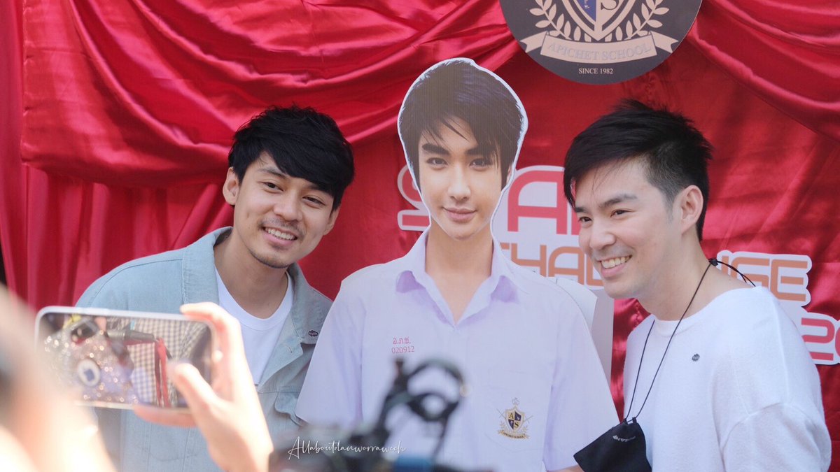 ความรัก ความอบอุ่น ของครอบครัว D2B ยังเหมือนเดิมไม่เคยเปลี่ยน
 ❤️💚💙 

#danworrawech 
#beamkawee 
#d2b #missBIGforever