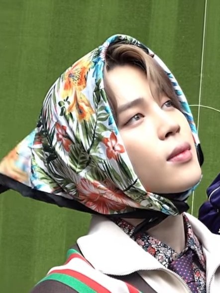 A Scarf?? Man?wearing?scarf?