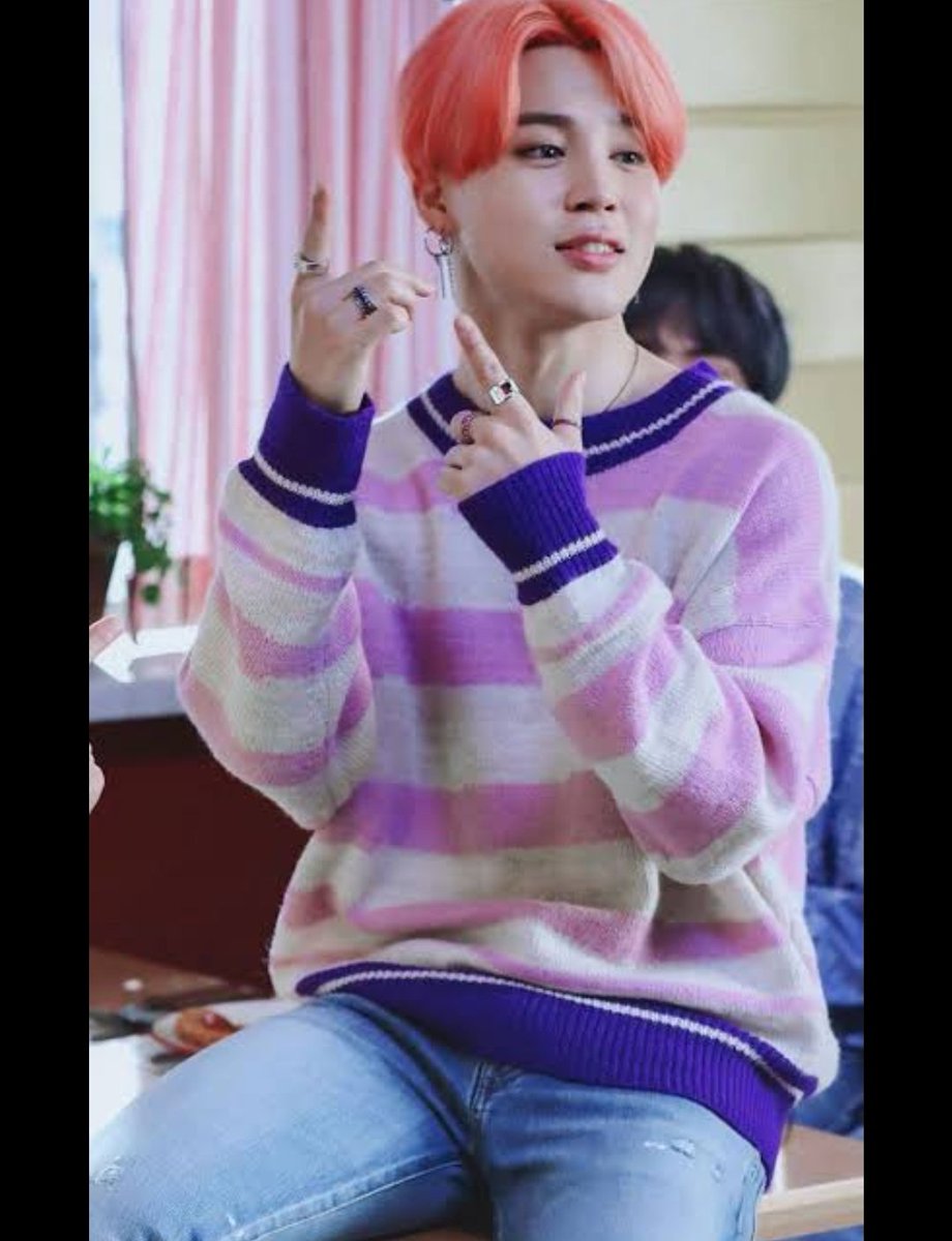 In BWL he is wearing "Isabelle Marant Etoile Glowy sweater" the king shit he does