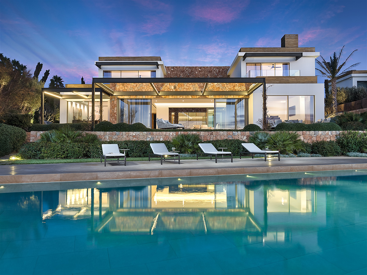 New construction project "Cap Adriano" in #SantaPonsa, #Mallorca, is a complete success: engelvoelkers.com/d/7HSj/