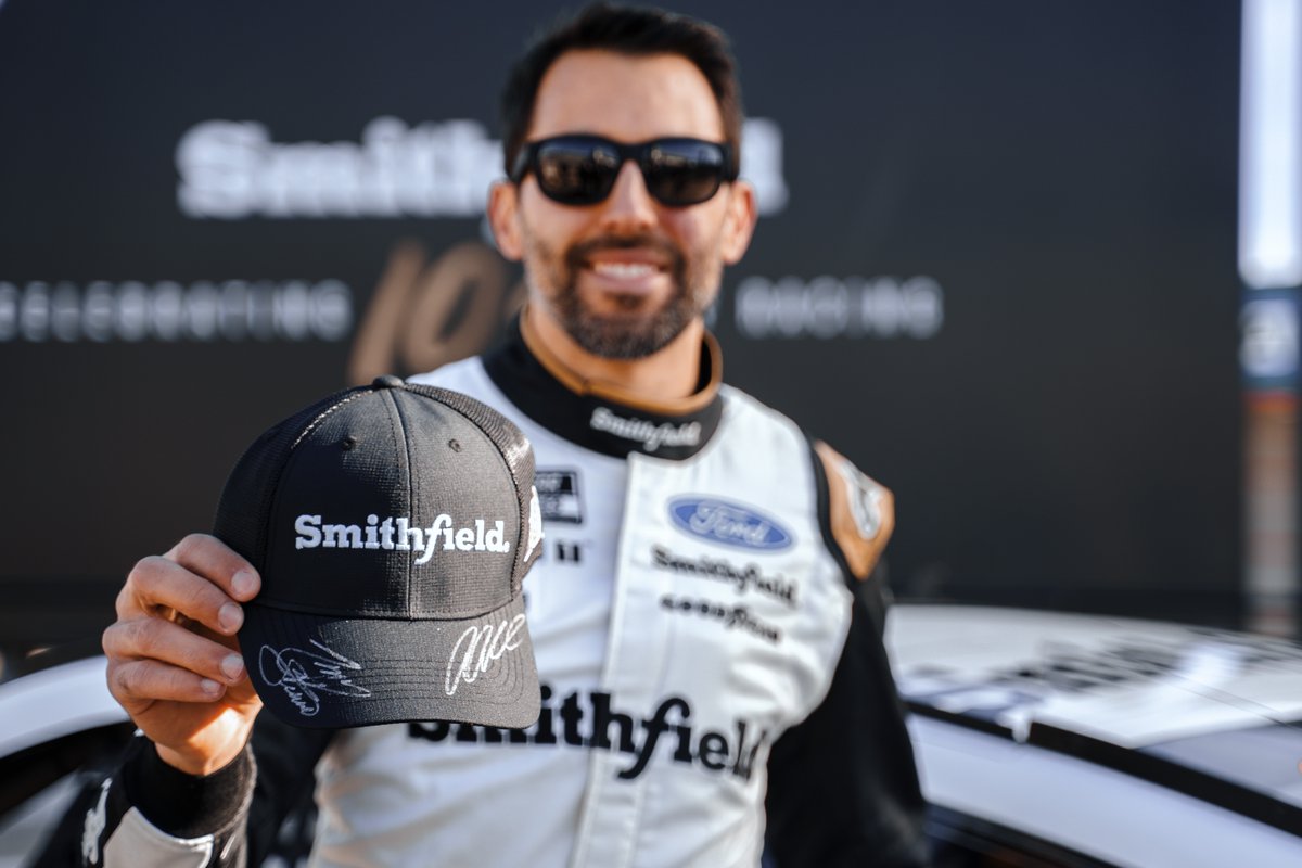 Aric_Almirola's tweet image. 10 days of giveaways. Day 5! 🎁 Getting bossman @TonyStewart involved in this one! Retweet &amp;amp; tap the ❤️ for your chance to win a @SmithfieldBrand hat autographed by me &amp;amp; Smoke. One Twitter winner chosen 12/10 at 12p ET via this tweet. Participants must be 18+. US residents only.