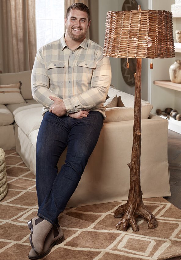 danielrpopper's tweet photo. A thing I learned today: #Chargers OL Forrest Lamp has an endorsement deal with Lamp Plus, a lamp company. And this is his first signature lamp, called the Forrest Sequoia. A forest lamp from Forrest Lamp. https://t.co/qRT2DdPJAt