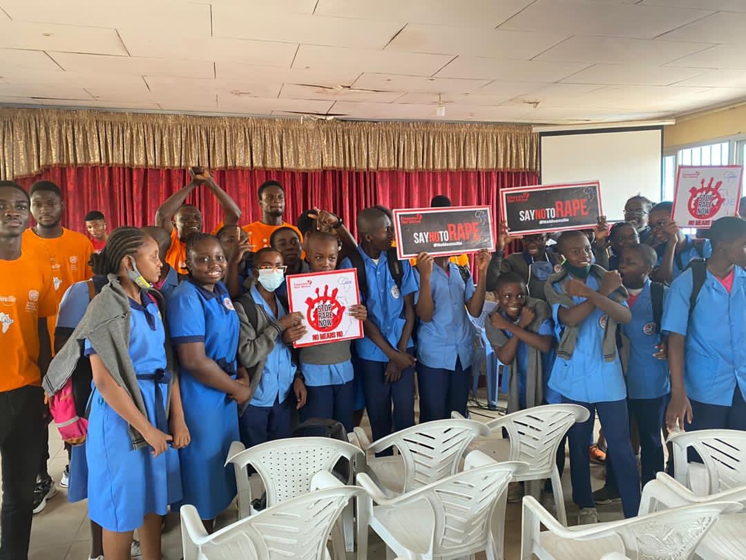 actions4dev's tweet photo. -Rape is a punishable crime.
-Disarm rapists – smash sexism.
-Stop rape at any cost.
-Show some love to the rape victims.
-Rape is never a mistake.
-It wasn't her dress; it was your evil mind.
-Never blame the rape victim
#ADECameroon
#NoToRape https://t.co/kDGS3Bnl2e