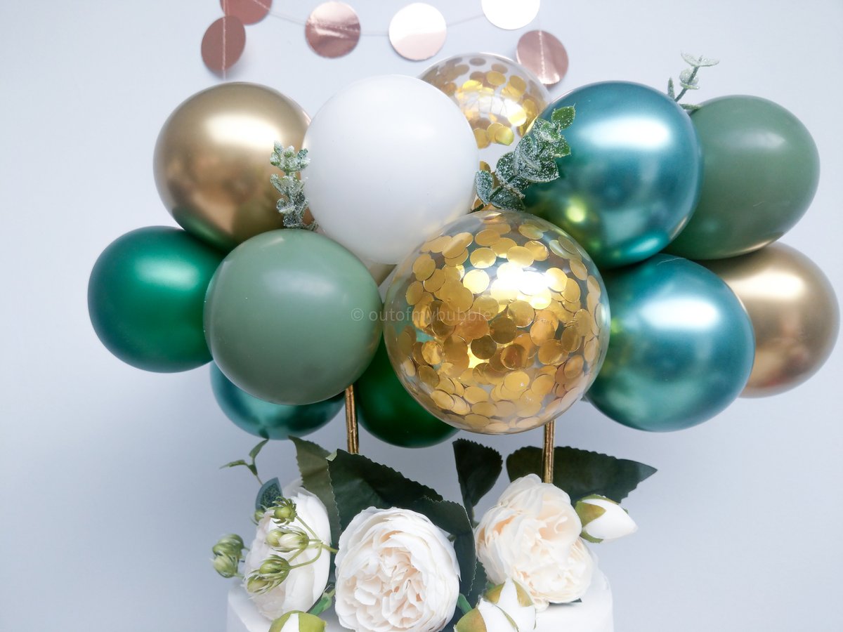 Cake Topper Balloon Garland Eucalyptus Gold Chrome Confetti outofmybubble.co.uk/cake-topper-ba…