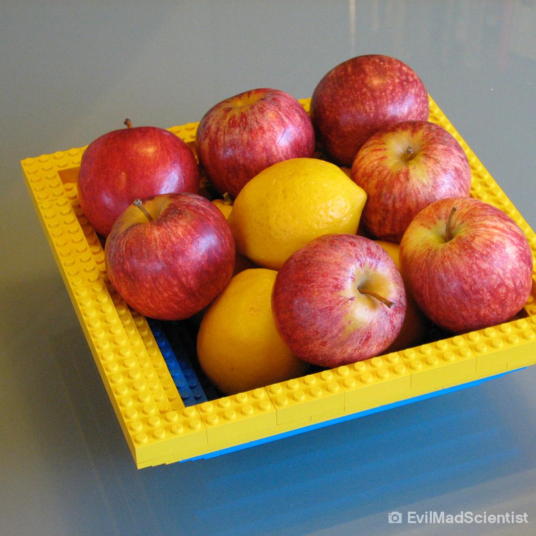 LEGO_Group's tweet image. Creating decorative items using LEGO bricks is only limited by your imagination. Bracelets, wall art, kitchen items, almost anything can be built using the brick. What will you build? 

📸 by monkistuff @bustedbutton @EMSL 

#LEGOHacks #RebuildTheWorld