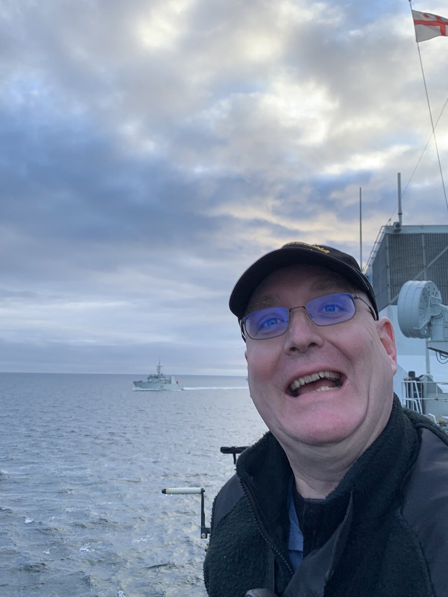 And then my flag captain  @landoncreasy couldn’t resist leaping into the shot &ndash; bei  Strait Of Georgia