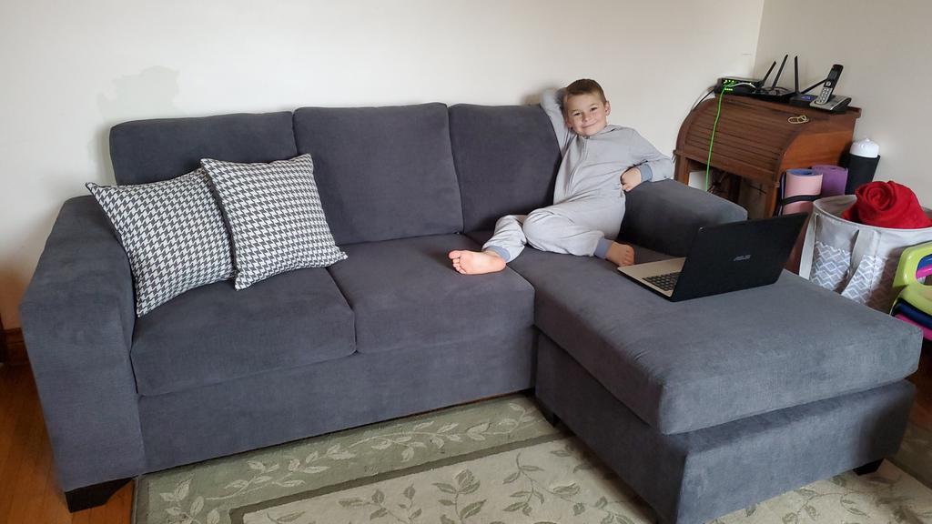 New couch day!
⭐⭐⭐⭐⭐ STARS! Thanks to Leon's Welland and Leon's Niagara on the Lake for an amazing delivery experience via Cigo! #LeonsNiagaraontheLake #LeonsWelland #cigo