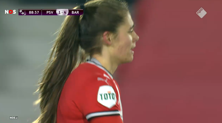 Foetbal247TBG's tweet photo. PSV 1 Barcelona 4. @joellesmits scores PSV's first ever Champions League goal.
#PSVBAR #UWCL #PSVFCB https://t.co/ukkyrmtY8k