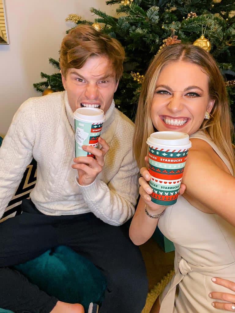 With <a href="/ubereats_uk/">Uber Eats UK</a> and @starbucksuk, you're able to gift a loved one a coffee this winter!
This year I am sending a @starbucksuk coffee to @pixielott and my #RedCupReason is because she loves Christmas so much and loves little surprises
Send a coffee to a loved one this winter. AD