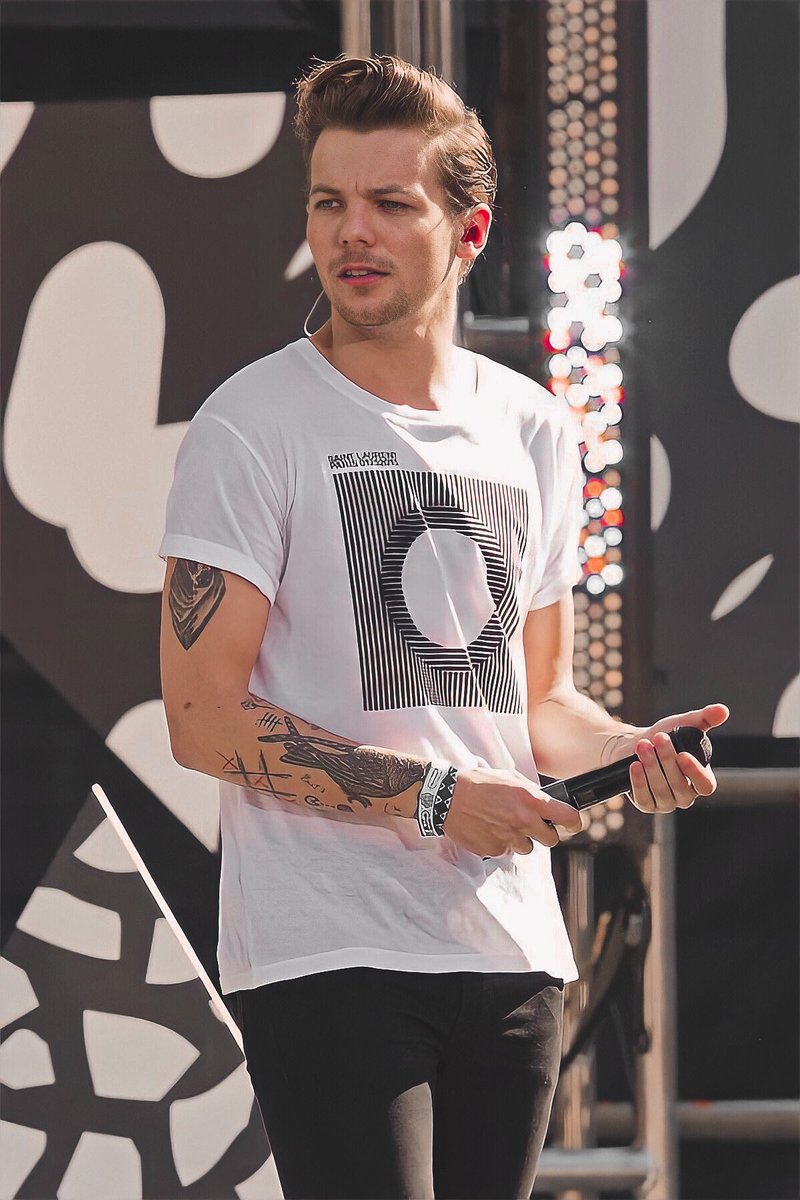 LOUISARCHlVE's tweet photo. https://t.co/cRa8JQ1kQG