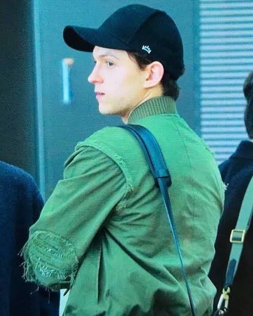 tom holland as beautiful sunsets: a thread