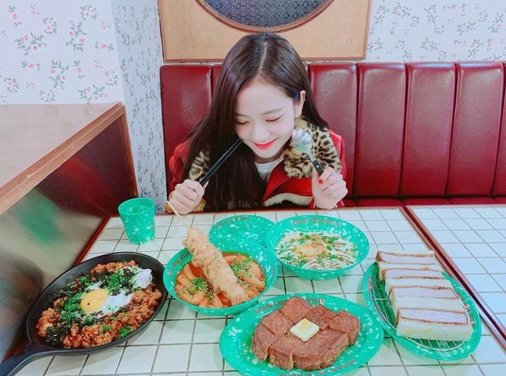 저녁 먹었 니?
#BLACKPINK #JISOO #YG #BLINK #BLACKPINKInYourArea