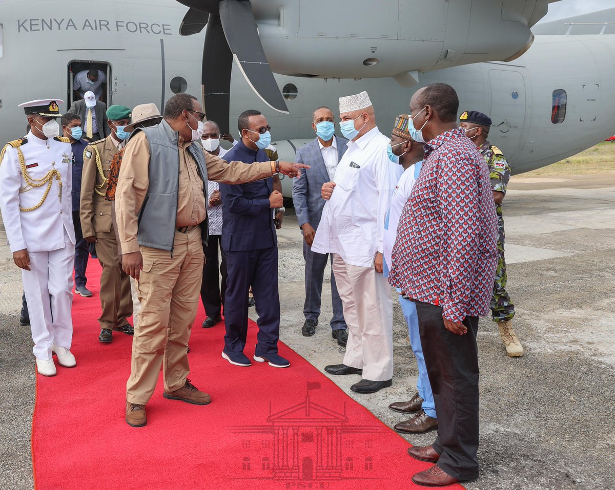State House Kenya (@statehousekenya) on Twitter photo 1/2 President Uhuru Kenyatta and visiting Prime Minister of Ethiopia🇪🇹 Dr. <a href="/AbiyAhmedAli/">Abiy Ahmed Ali 🇪🇹</a> have arrived in Lamu County from Marsabit County where they commissioned the Moyale One-Stop Border-Post and the 500-kilometer Hawassa-Hagere Mariam-Moyale Road. #KenyaEthiopiaRelations 1/2 President Uhuru Kenyatta and visiting Prime Minister of Ethiopia🇪🇹 Dr. <a href="/AbiyAhmedAli/">Abiy Ahmed Ali 🇪🇹</a> have arrived in Lamu County from Marsabit County where they commissioned the Moyale One-Stop Border-Post and the 500-kilometer Hawassa-Hagere Mariam-Moyale Road. #KenyaEthiopiaRelations
