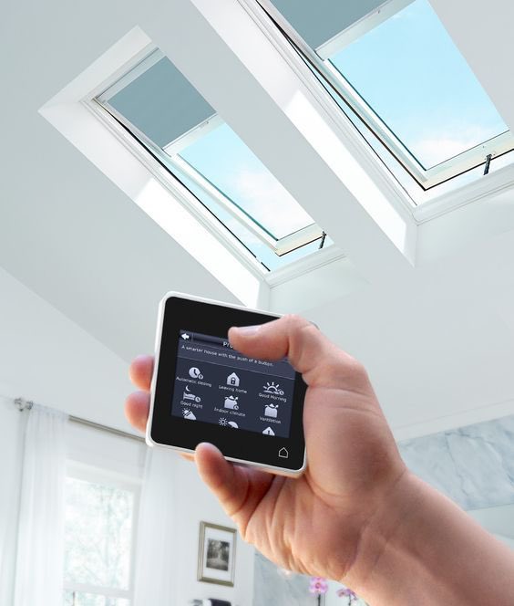 управление жалюзи в умном доме. контроль открытия окон и дверей в умном доме. контроль открытия окон и дверей в умном доме. управление жалюзи в умном доме. автоматические жалюзи.