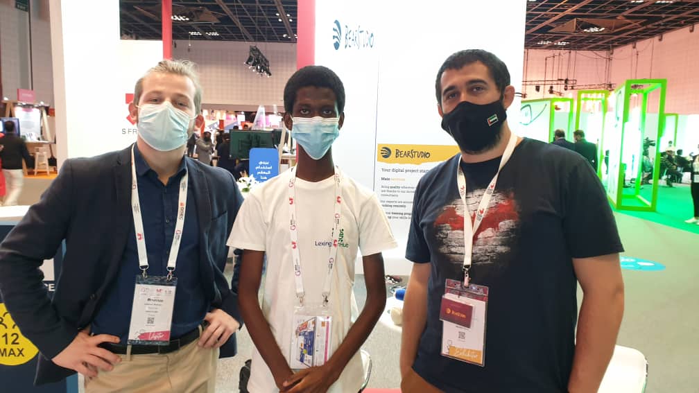 Sadeeque_keks's tweet photo. CEO of Bearstudio, Rudy Baer (right) and the CTO, Lexchain @ihate1999 at the @GITEXTechWeek
#GITEX2020 #technology #nigeria #blockchain #Africa #Lexingtonhub https://t.co/CczYhAGLZo