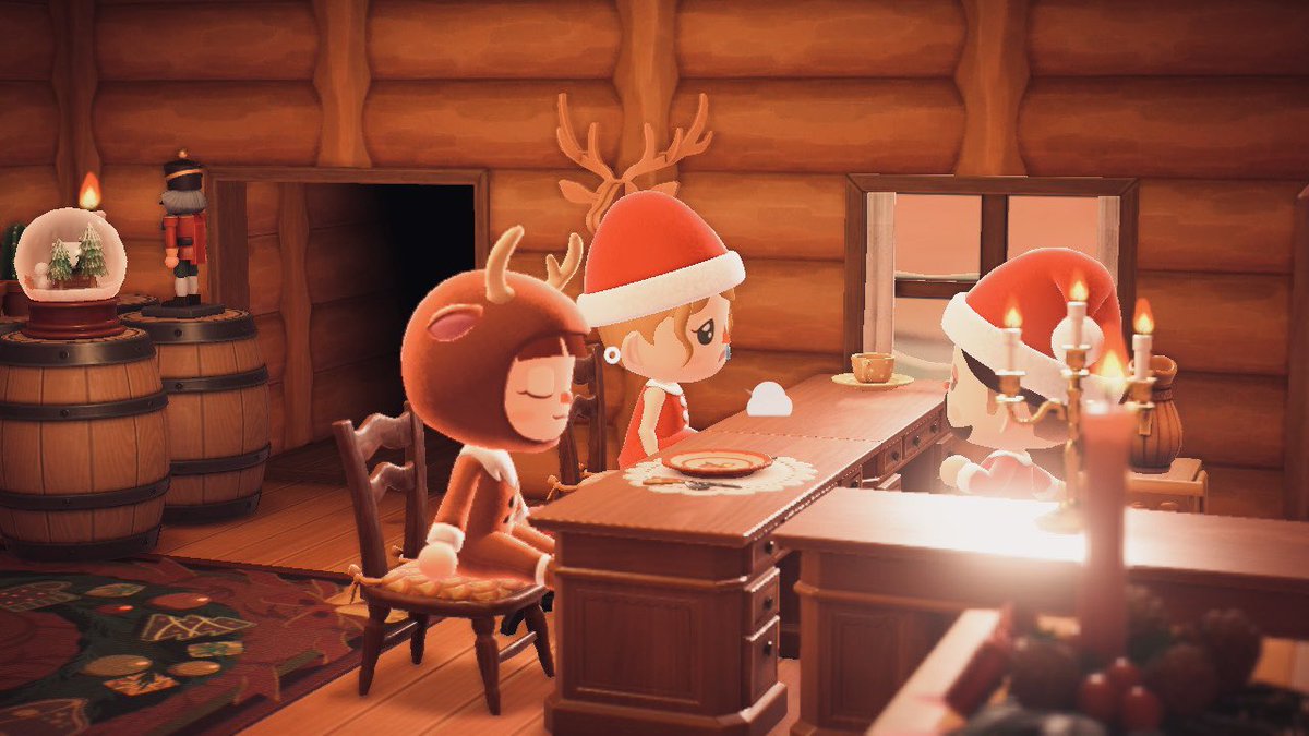 sandy_acnh's tweet photo. After a long day at work 🎄 https://t.co/NnahEM7FUa