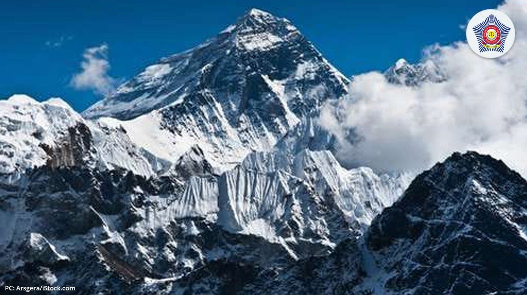 Only #MountEverest can get away with getting high! 

#SayNoToDrugs #HoshMeinAao