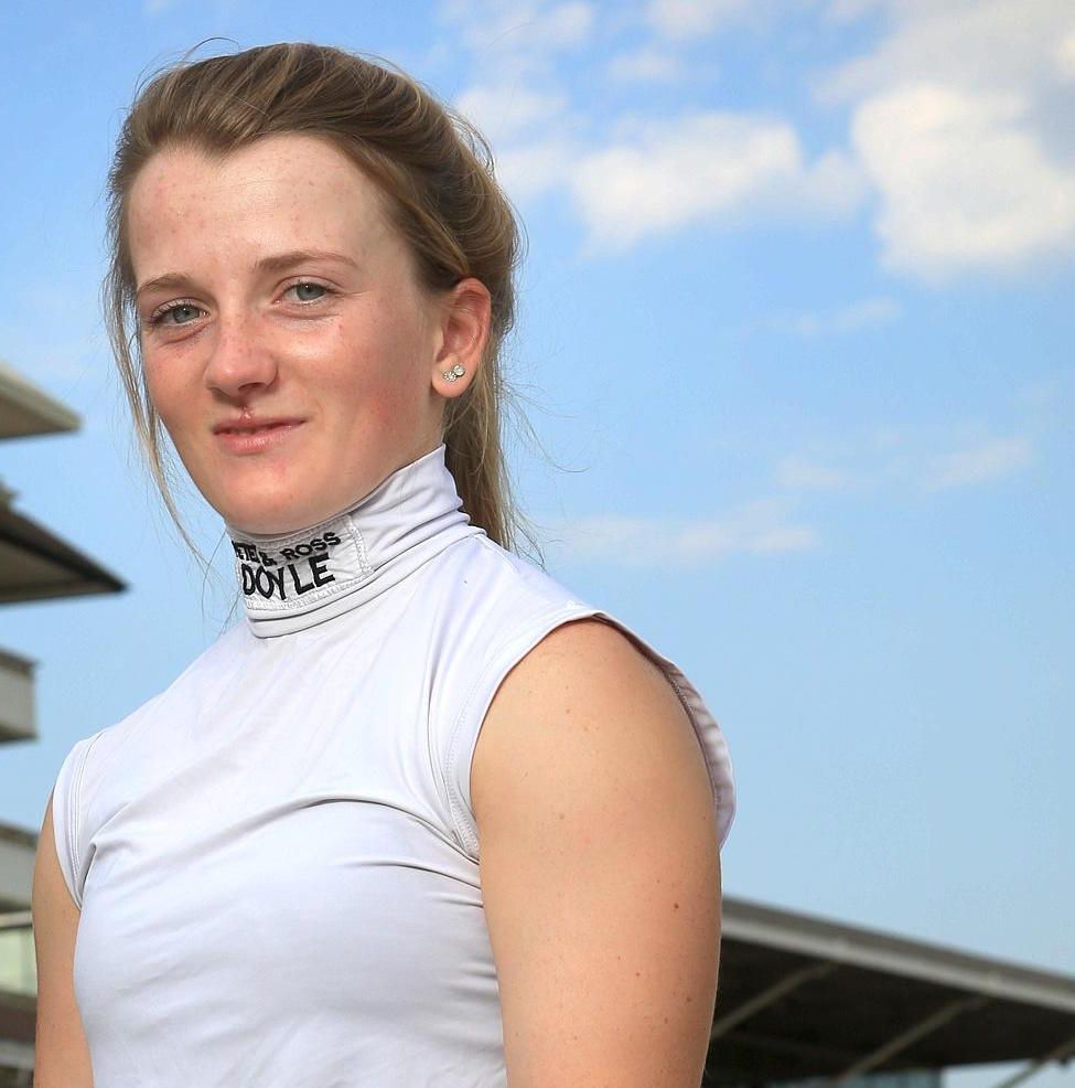 ApexAlgorithms's tweet image. Jockey Hollie Doyle has been named the Sunday Times Sportswoman of the Year.