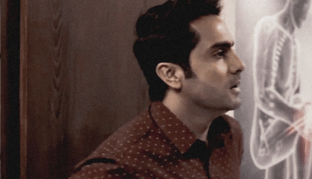 "arre tu apna toh chod, usne tere sanki, khoosad baap ko jhel liya. Kadvi coffee se lekar hospital le chakkar tak matlab" #MereDadKiDulhan