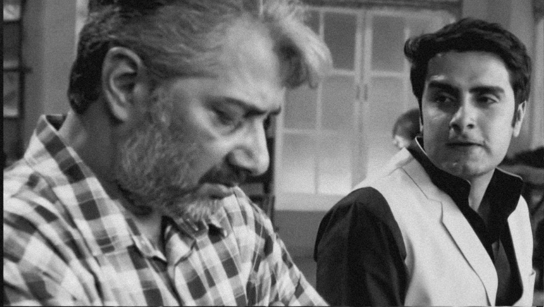 "arre tu apna toh chod, usne tere sanki, khoosad baap ko jhel liya. Kadvi coffee se lekar hospital le chakkar tak matlab" #MereDadKiDulhan