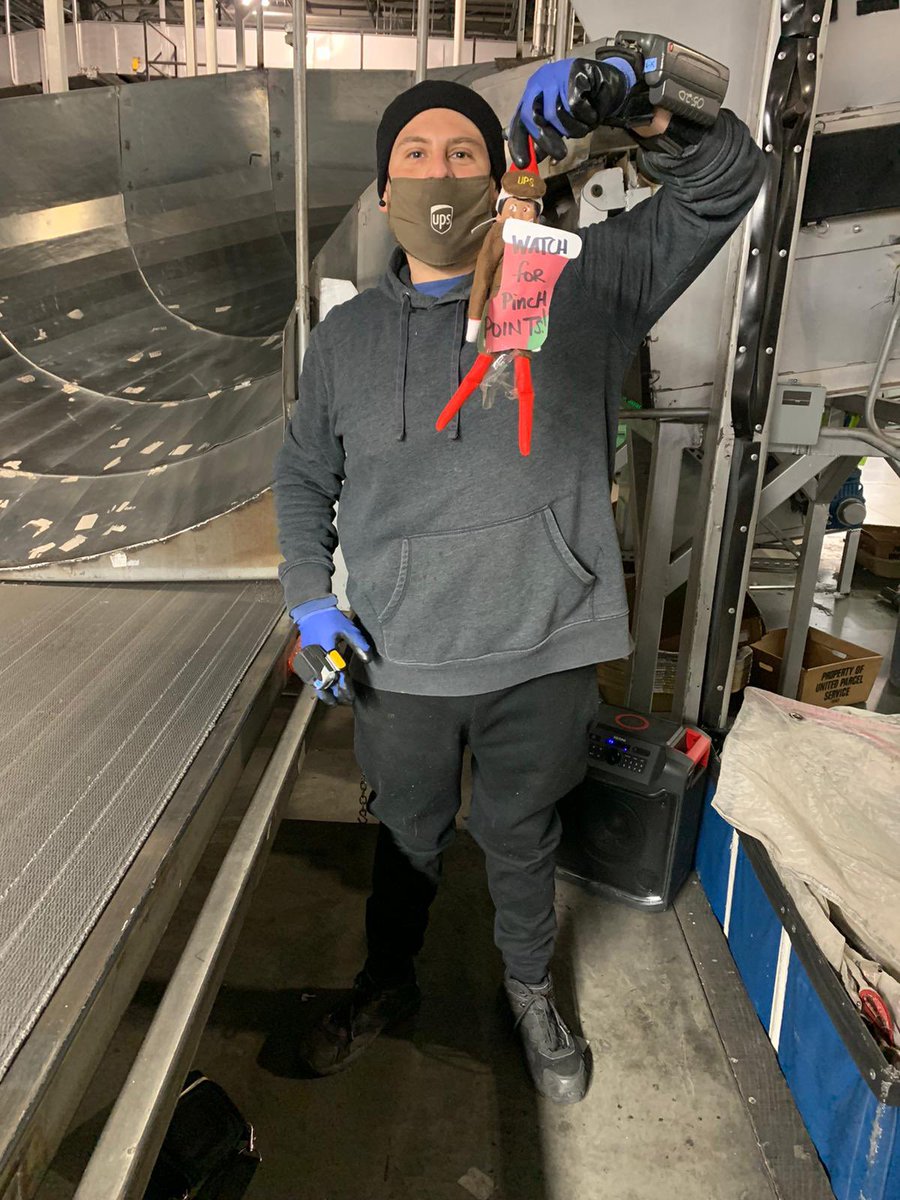Nice Job! 👏🏼🙌🏼 Mario Lopez on M2 found our Safety Elf with a message reminding everyone to watch for pinch points. #SafetyFirst <a href="/san1vnk/">Vic Kilby</a> @RRWestOps <a href="/R_U_D_Y__V/">RudyV</a> <a href="/westtxdivision/">West Texas</a> <a href="/vizcaino_steven/">Steven Vizcaino</a> <a href="/AJamesDova/">Adam James Cordova</a> <a href="/Periodpam/">Pamela Acedo</a> <a href="/mamaolive22/">Margo Hernandez</a> <a href="/ggirl_13/">Georgette</a>