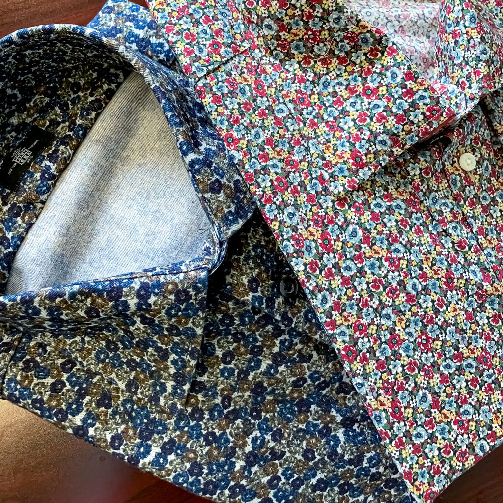 HlkCustom's tweet image. Is it too early to start wishing warmer weather? These floral patterned button downs have us thinking Spring thoughts.
#mensfashion #buttondowns #floral