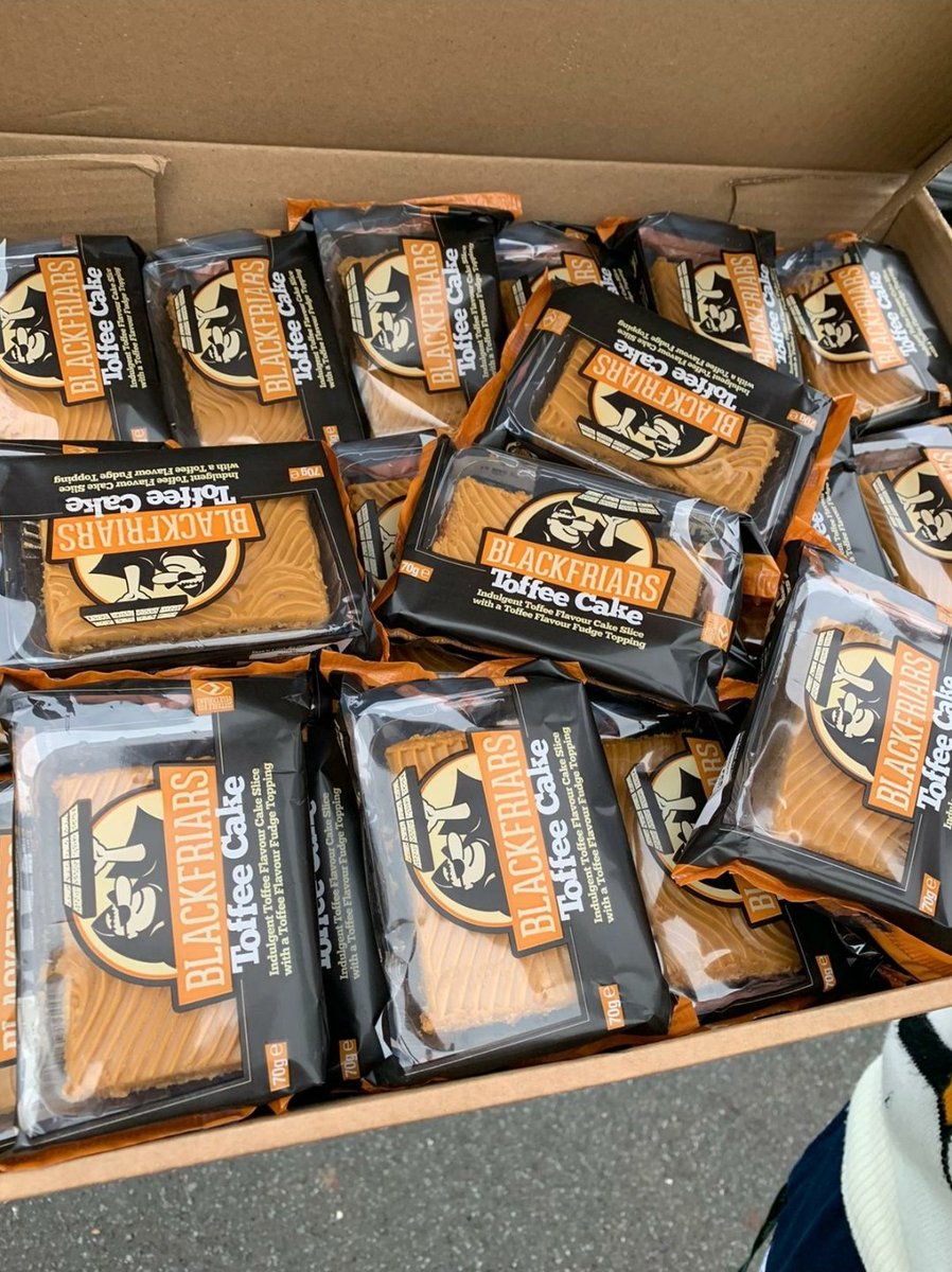 🎵 On the second day of Christmas Mr Patterson gave to me..... A nice warm toffee brownie 🎁🎅☃️🎵
Happy X mas St David's day 2 treat is in your house 😋