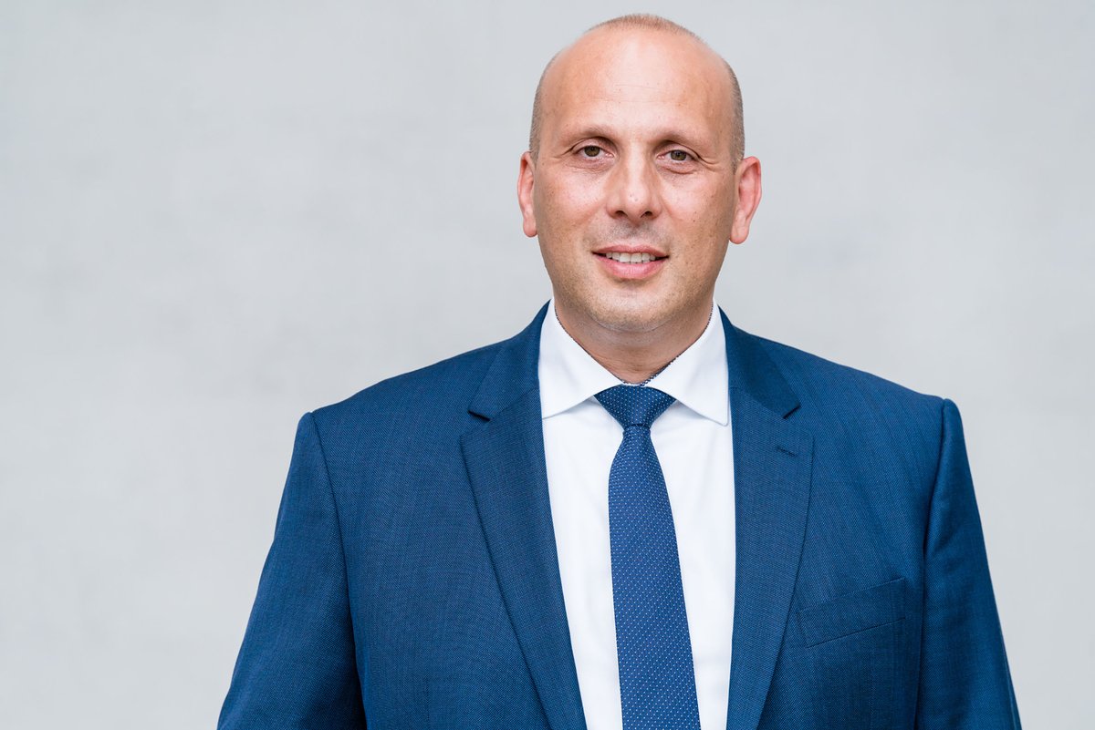 Austrian Airlines tweet media