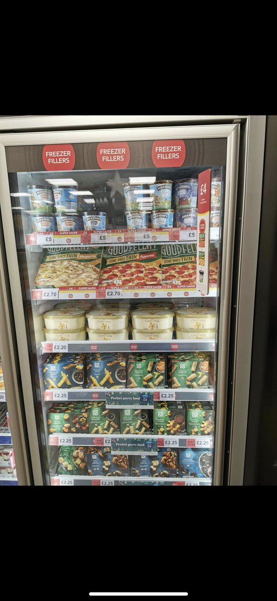 eejsmith76's tweet photo. We are loving the Christmas treats that have landed on fresh this week at Renishaw complete with our seasonal section moves the store is ready for Christmas. #west8 @ClaireKoziol @PaulalanDennis @ChrisHoppo93 @Gabbeycoop @adamleewaudby #christmasbest https://t.co/EbwKBkrnUy