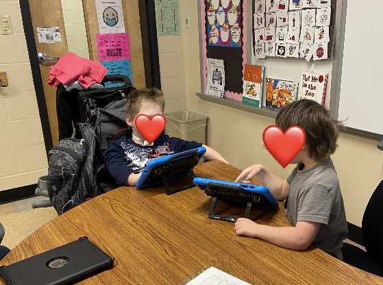 AMcNelly's tweet photo. New communication devices means more opportunities to talk with friends 💙💚 #cpepride #SchoolSLP #proud2br3 https://t.co/OI8B9VRbDt